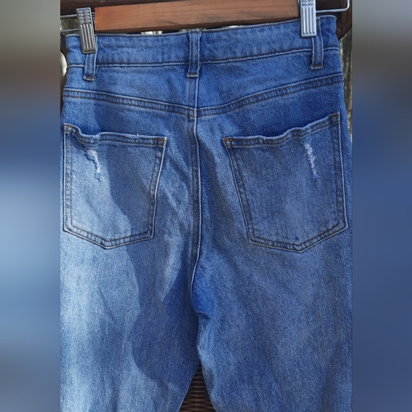 Ashley Mason Ankle-Cropped Skinny Jeans - Picture 7 of 8